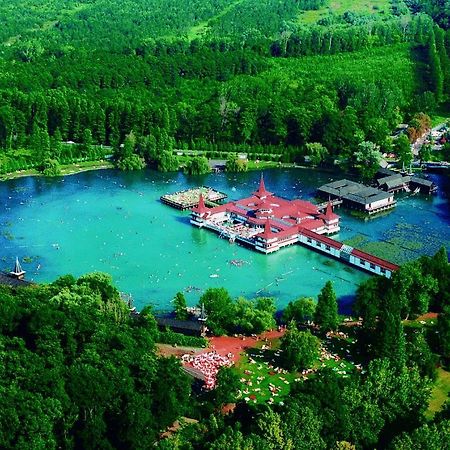 Apartman Heviz Holiday Экстерьер фото
