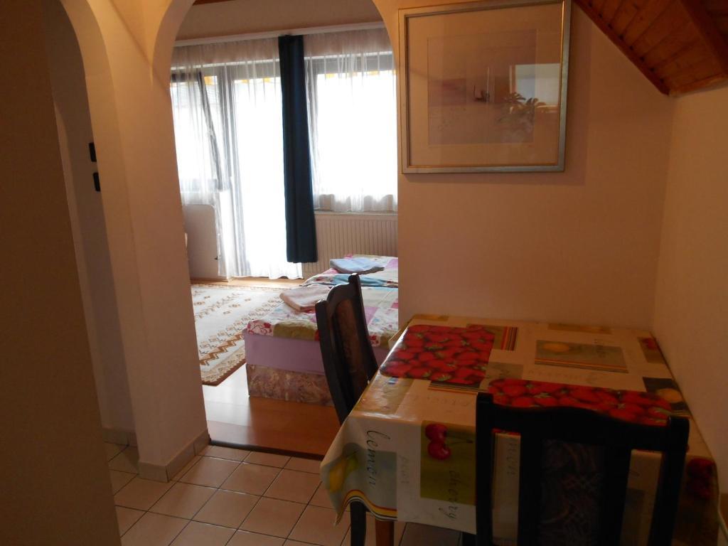 Apartman Heviz Holiday Экстерьер фото